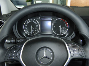 Mercedes_B180_volan_bord