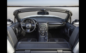 Mazda MX-5 interior