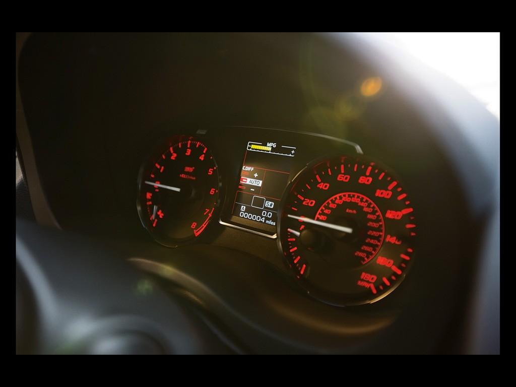 2015-subaru-wrx-sti-interior-4-1024x768