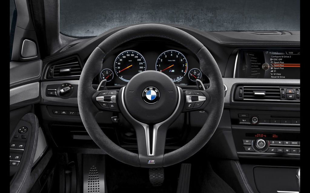 2014-BMW-30-Jahre-M5-Interior-6-1680x1050