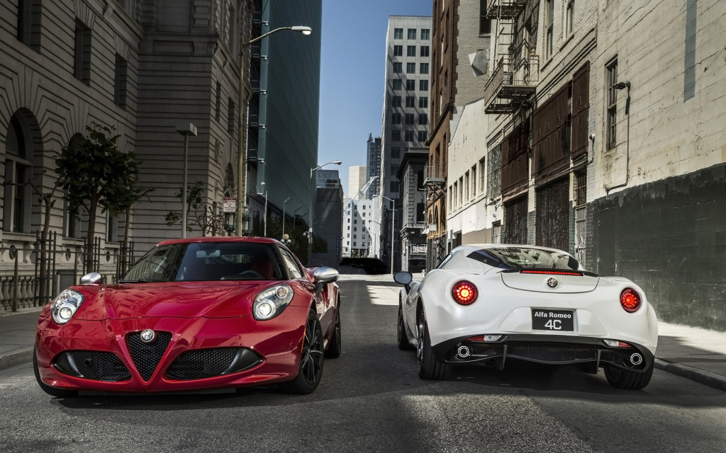 2015 Alfa Romeo 4C (left) and Alfa Romeo 4C Launch Edition (righ