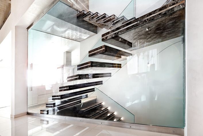 Luxo-stairs-11