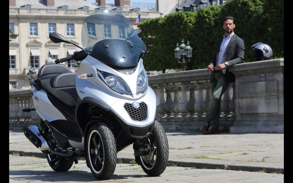 2014-piaggio-mp3-500-static-22-1680x1050