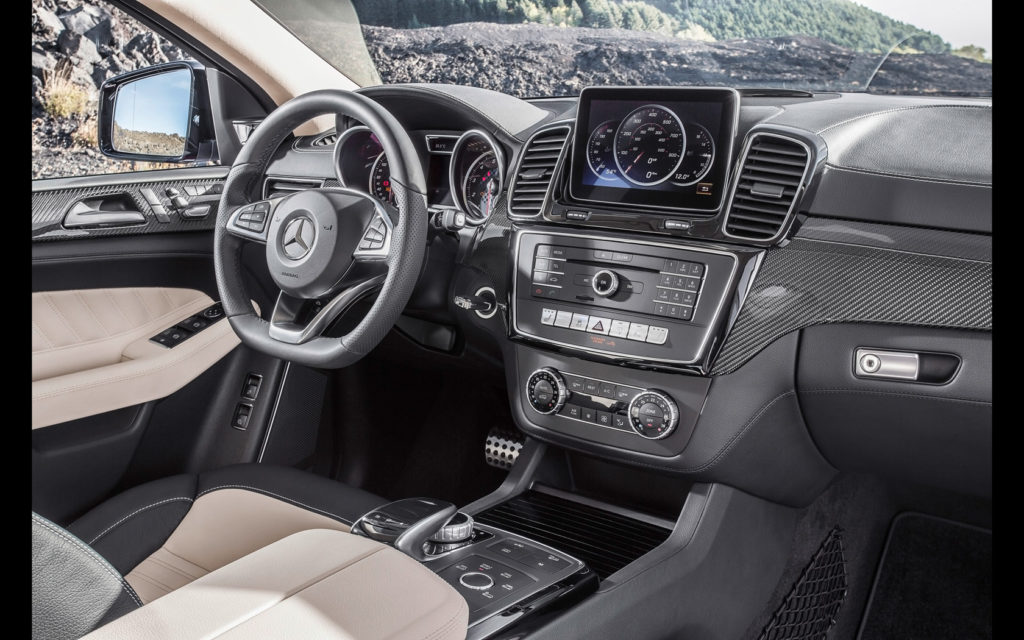 2015-Mercedes-Benz-GLE-Coupe-Interior-2-1680x1050