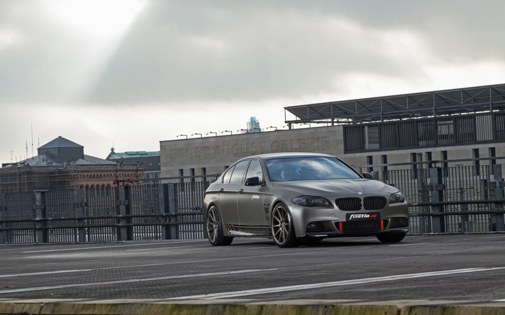 2014-fostla-de-BMW-550i-Static-4-1680x1050