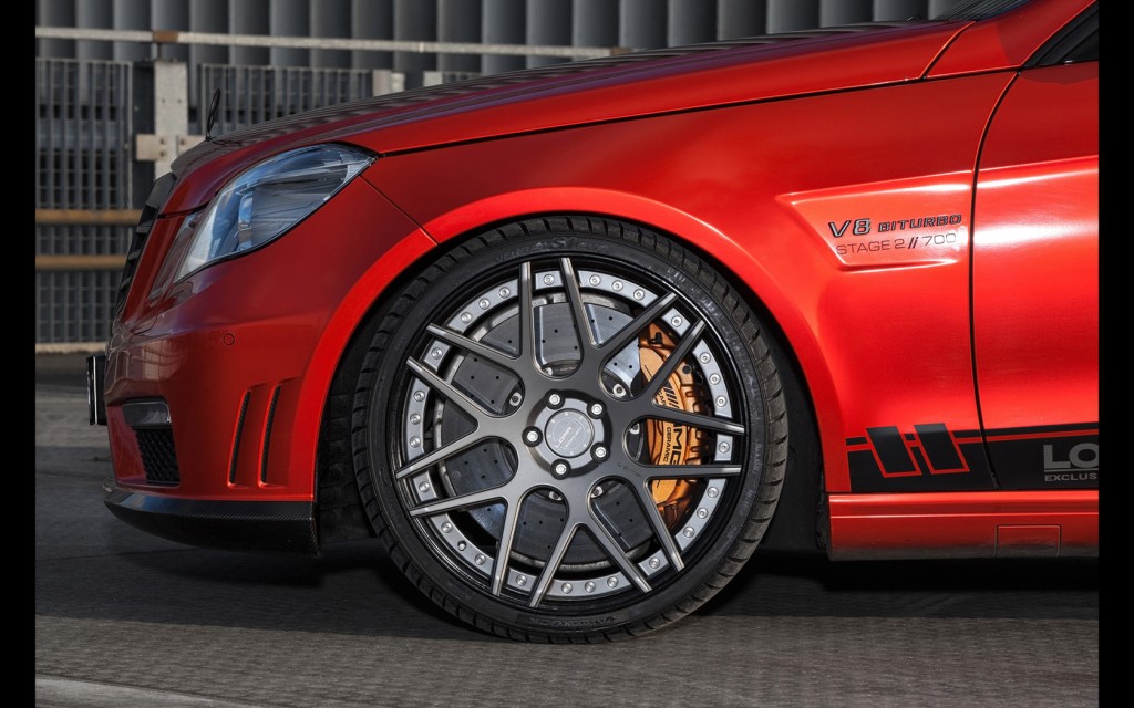 2015-fostla-de-Mercedes-Benz-E63-AMG-Details-3-1680x1050