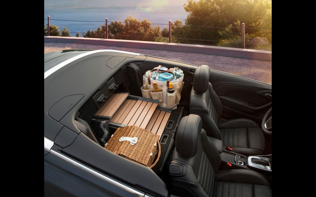 2016-Buick-Cascada-Convertible-Interior-1-1680x1050