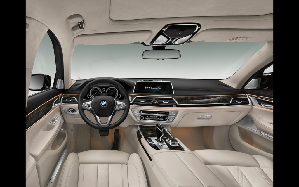 2016-BMW-7-Series-Interior-9-1680x1050