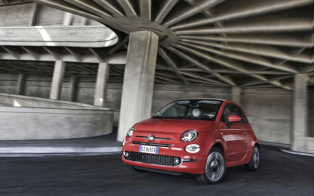 2016-Fiat-500-Red-Motion-1-1680x1050