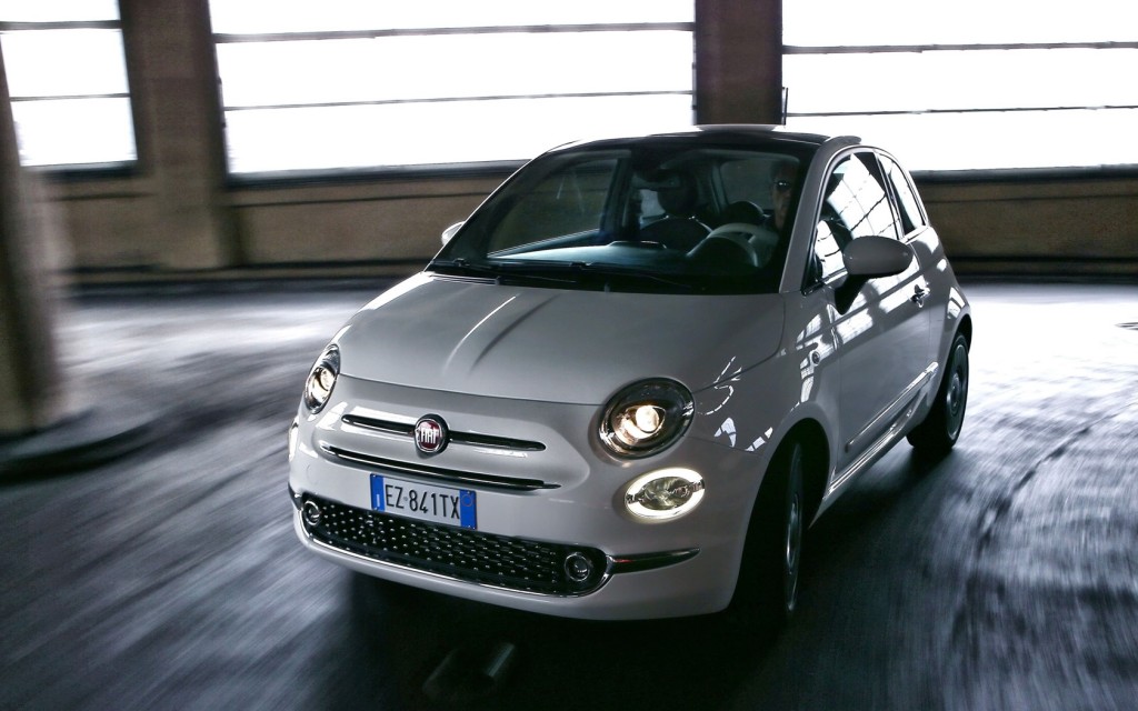 2016-Fiat-500-White-Motion-9-1680x1050