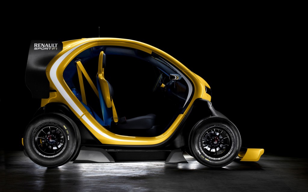 2013-Twizy-Renault-Sport-F1-Concept-Studio-3-1680x1050