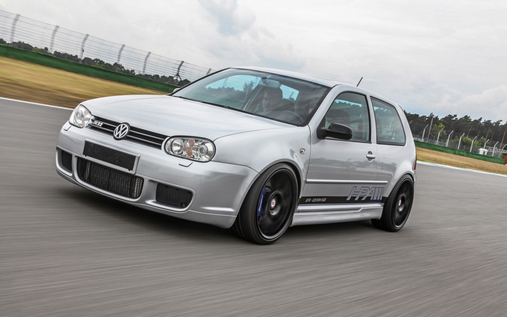 2015-HPerformance-Volkswagen-Golf-R32-Motion-2-1680x1050