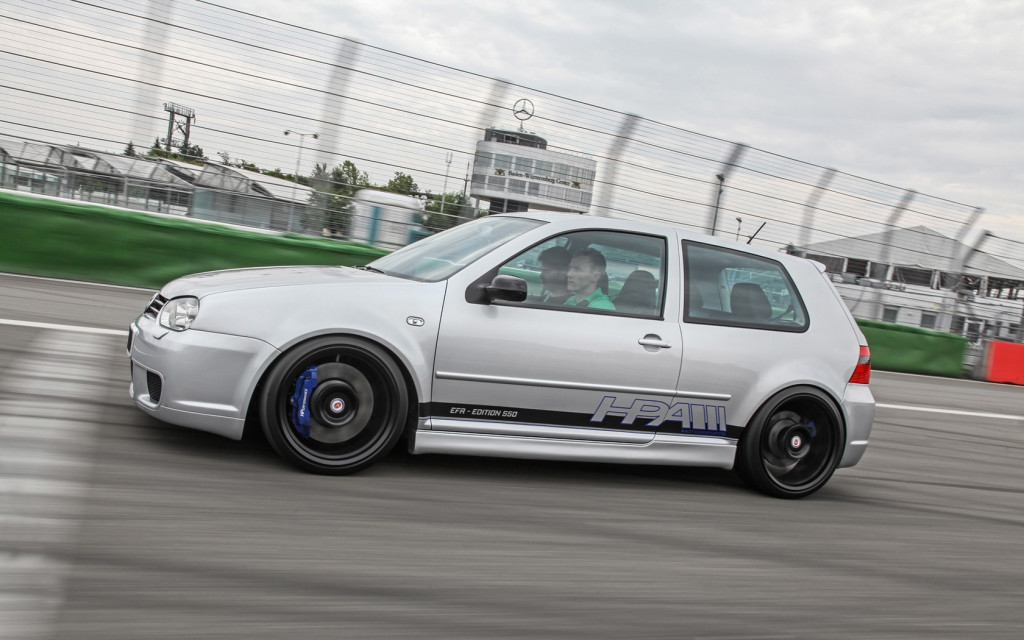 2015-HPerformance-Volkswagen-Golf-R32-Motion-3-1680x1050