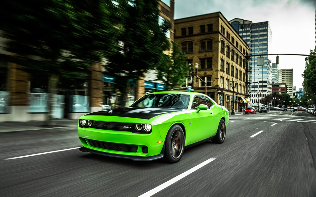 2016-Dodge-Challenger-SRT-Hellcat-Green-1-1680x1050