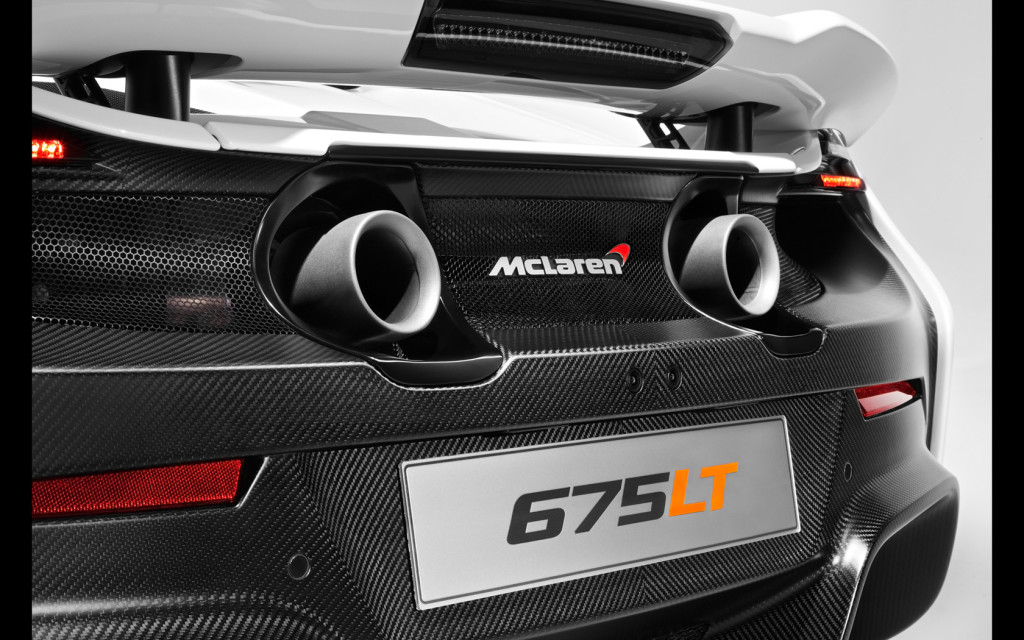 2015-McLaren-675LT-Details-6-1680x1050