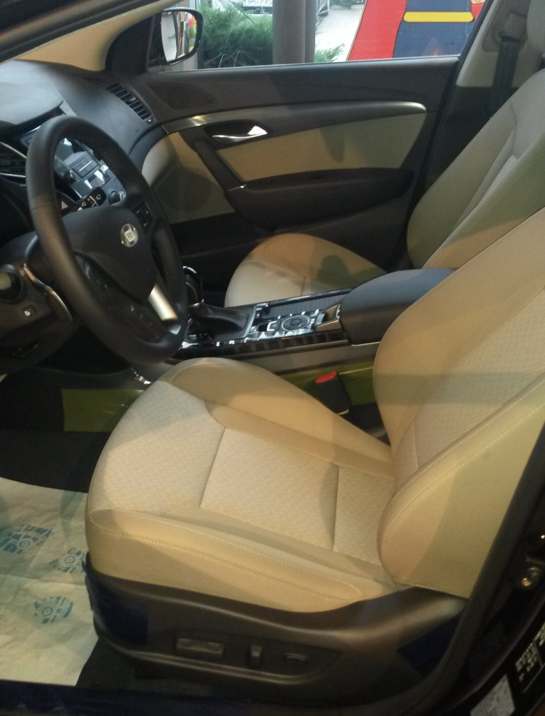 Noul Hyundai i40 interior