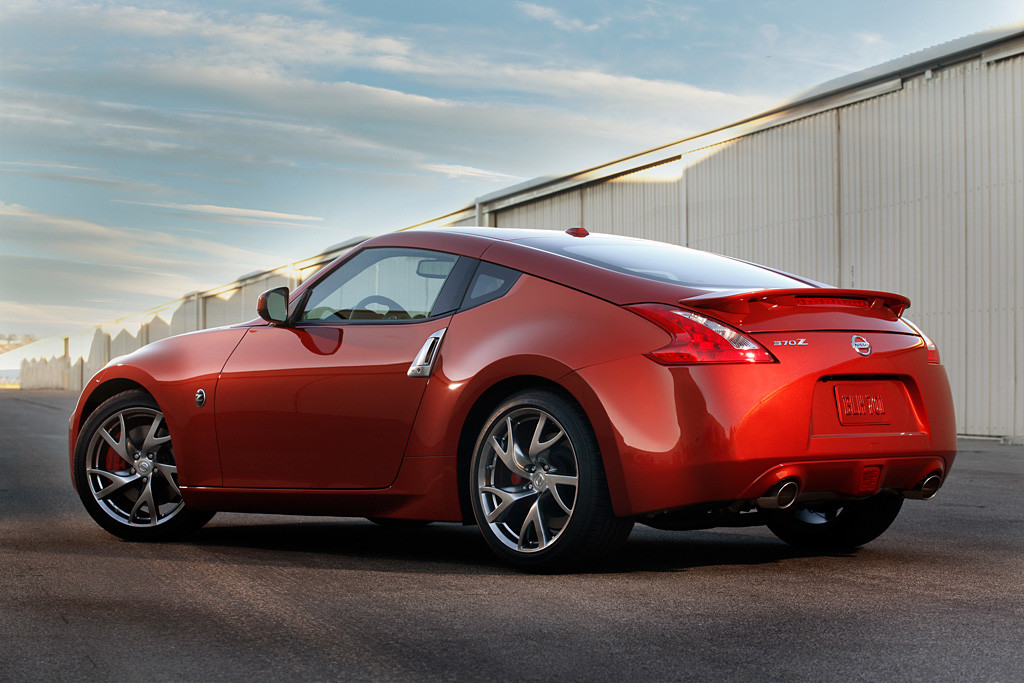 2013 Nissan 370z Magma Red Airport