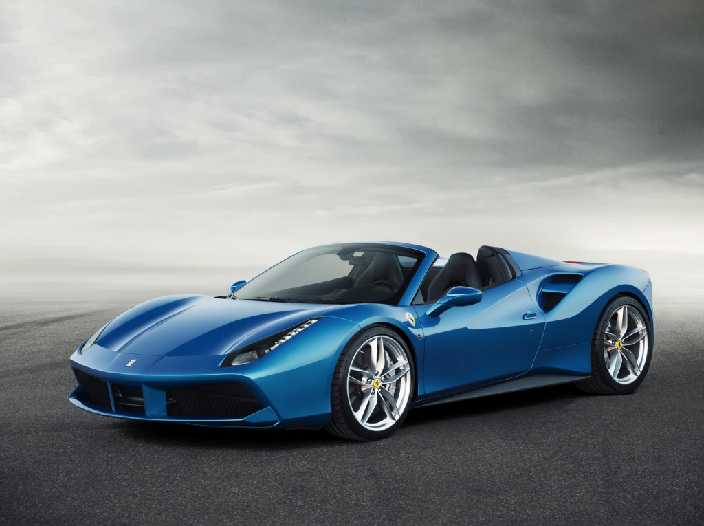 2015_Ferrari_488GTBSpider-0-1536