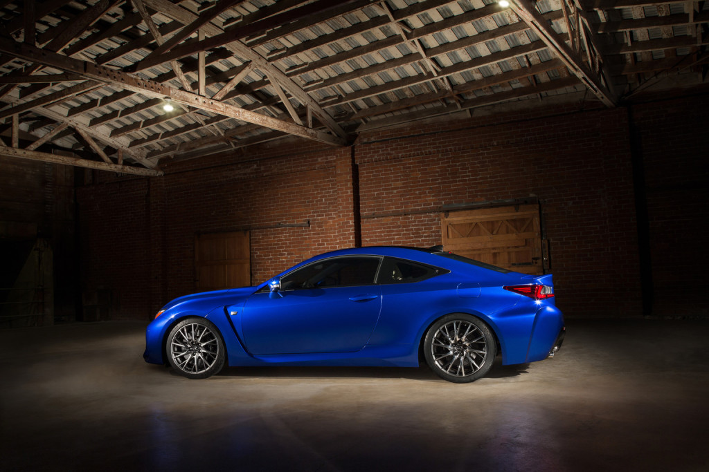 2015_Lexus_RCF-8-1536