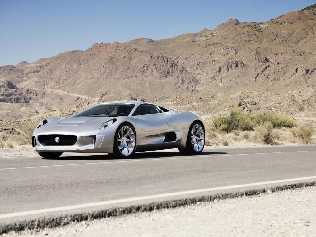 2010-Jaguar-C-X75-Concept-Front-And-Side-Closeup-2-1280x960