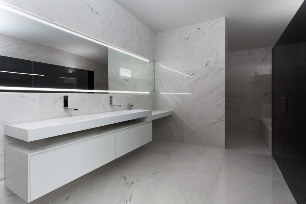 28marble-bathroom-design